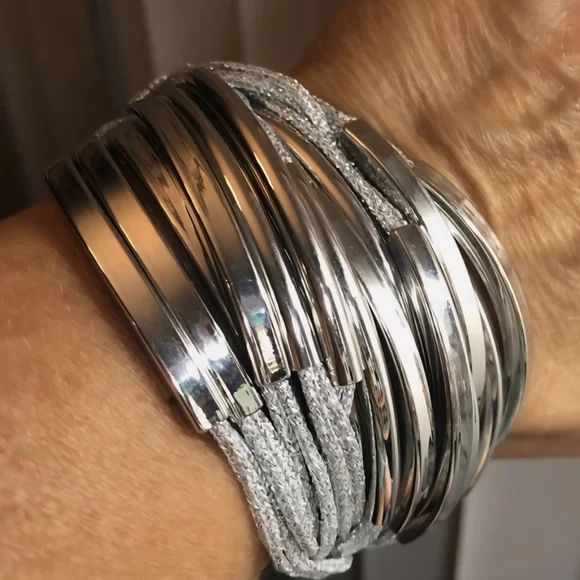 Authentic Armani Exchange Metallic Knot Bracelet - Picture 6 of 11